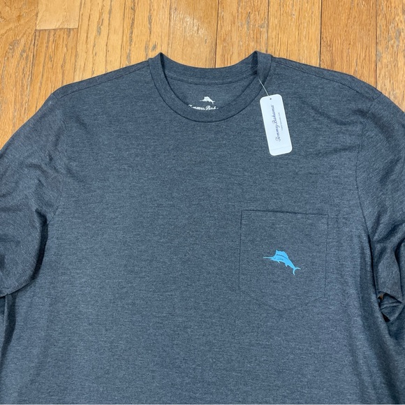 Tommy Bahama Big & Tall Icing the Kicker pocket long sleeve graphic tee NEW - Picture 4 of 4